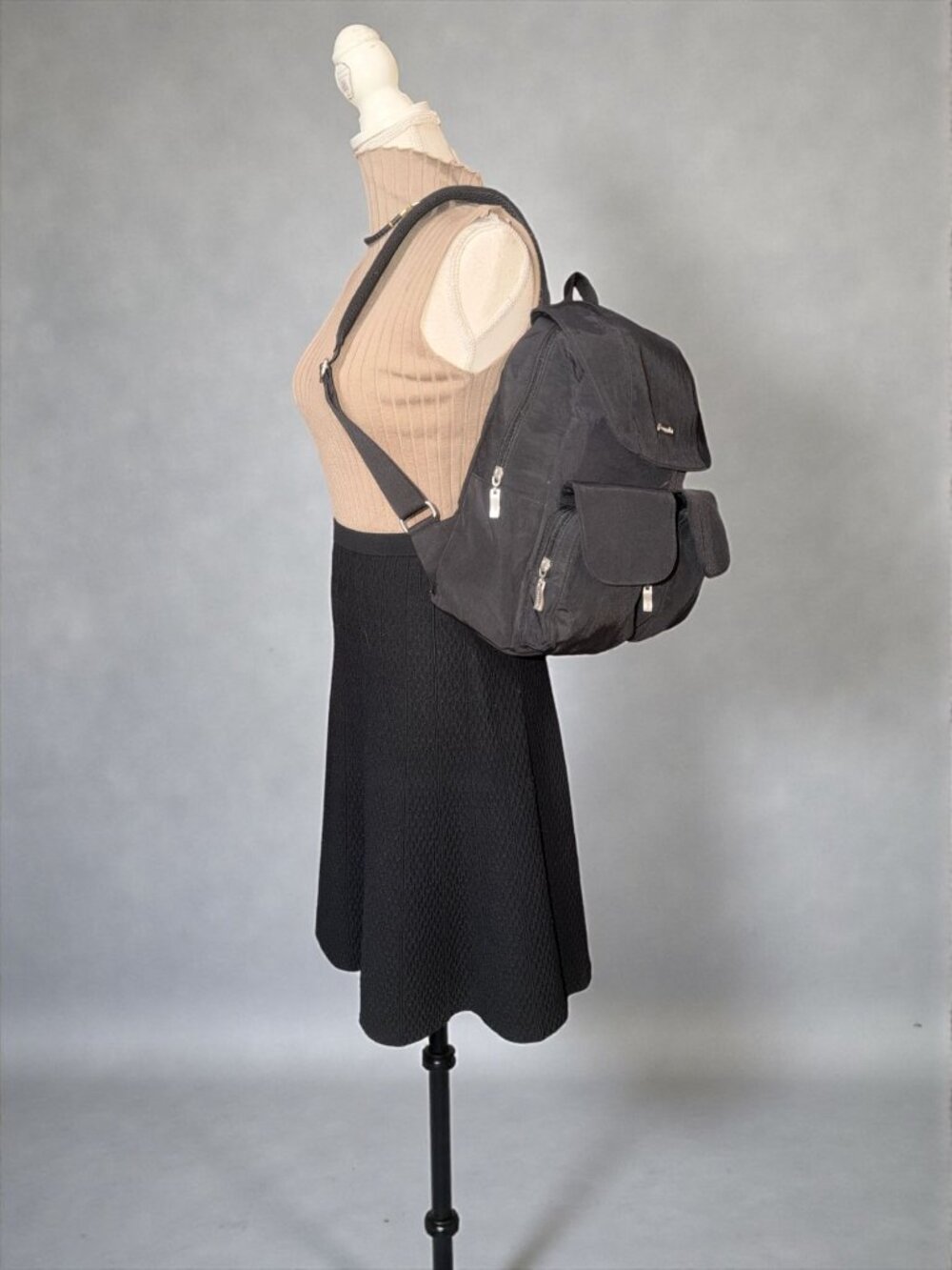 Baggallini Mission Backpack Black Water-Resistant Nylon Travel Bag Tablet Sleeve - Picture 3 of 12